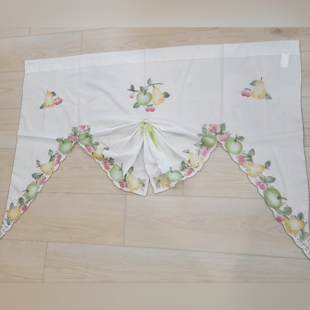 Vntg Embroidered Apple/Pear/Cherry Swag & 2 Curtain Panels Rare HTF 60X40 SWAG